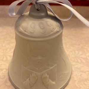 1999 Lladro Christmas Bell